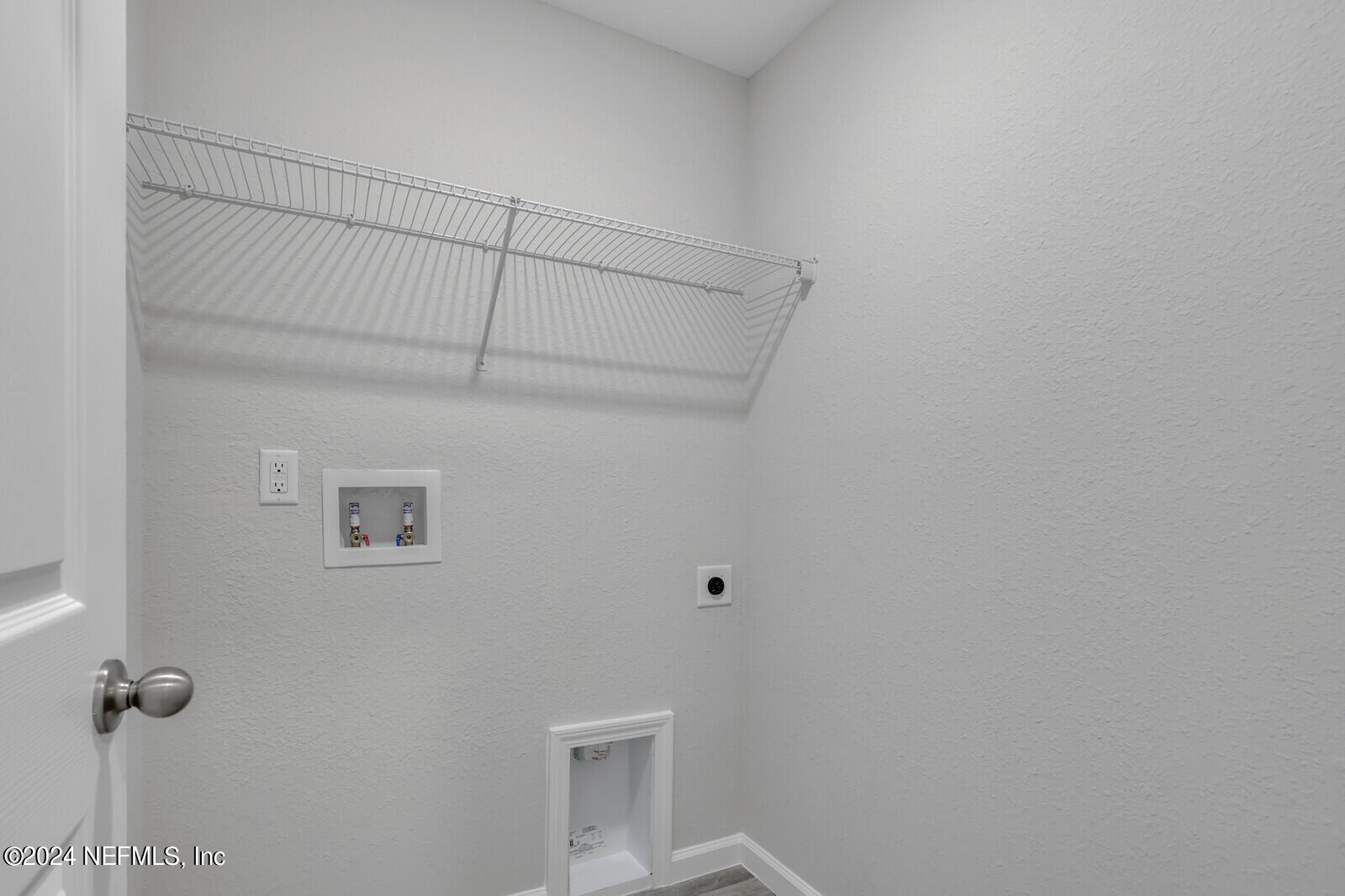 6644 Talking Tree Court Jacksonville, FL 32205 - Photo 18 of 22 Inside Laundry