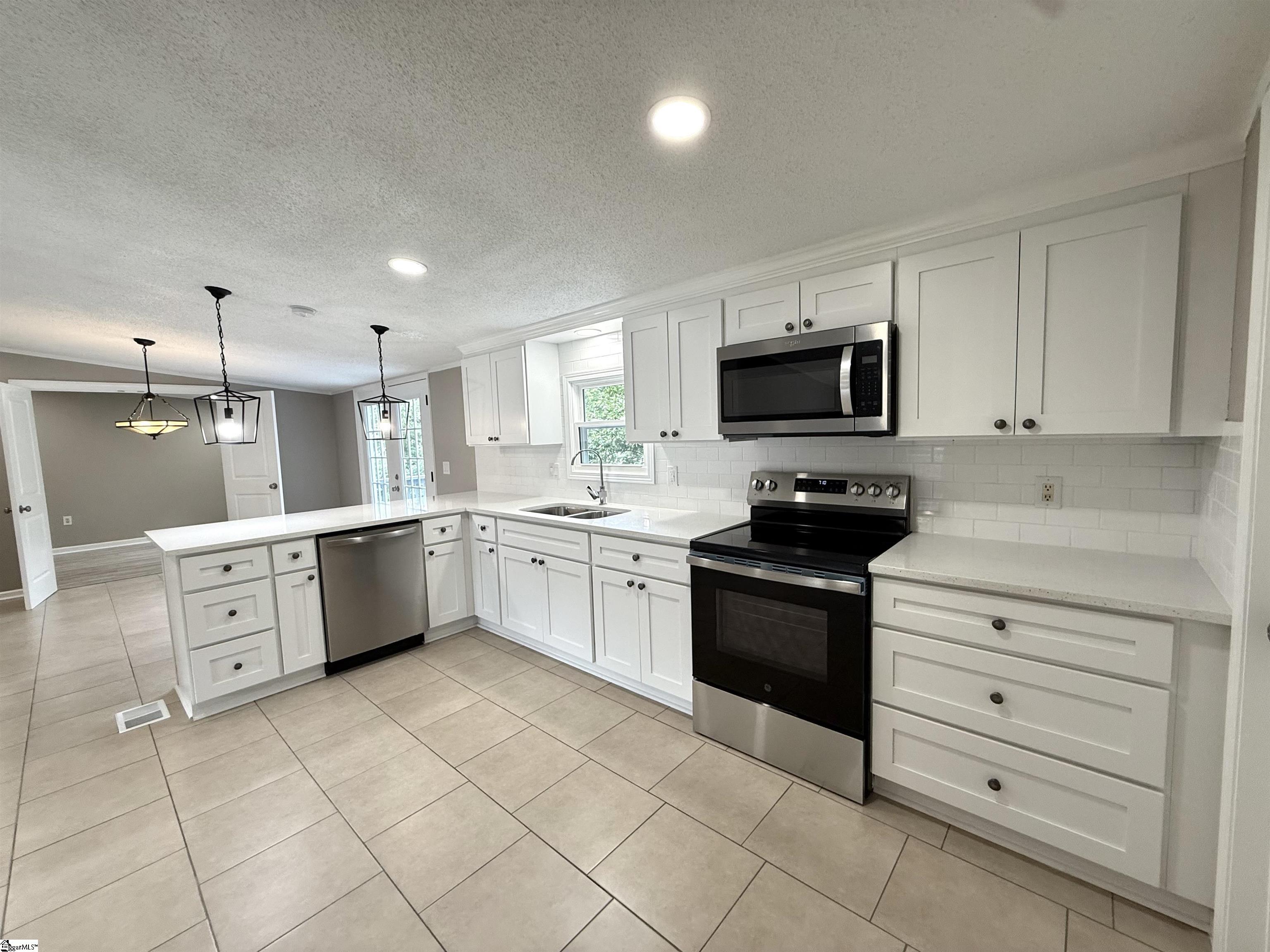 130 Bell Avenue Inman, SC 29349 - Photo 5 of 25