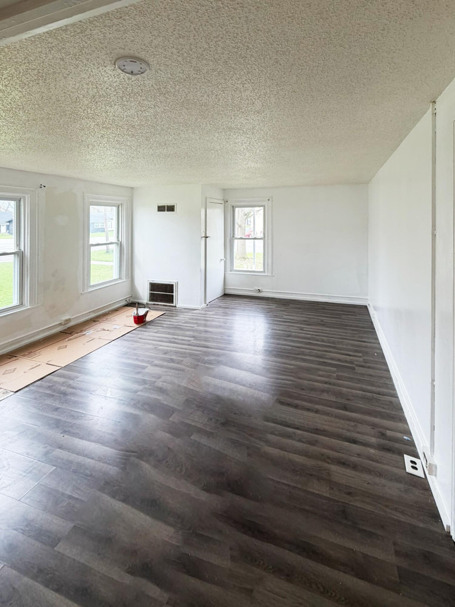 112 West Clinton Street Augusta, MI 49012 - Photo 2 of 7 IMG_9206 edit