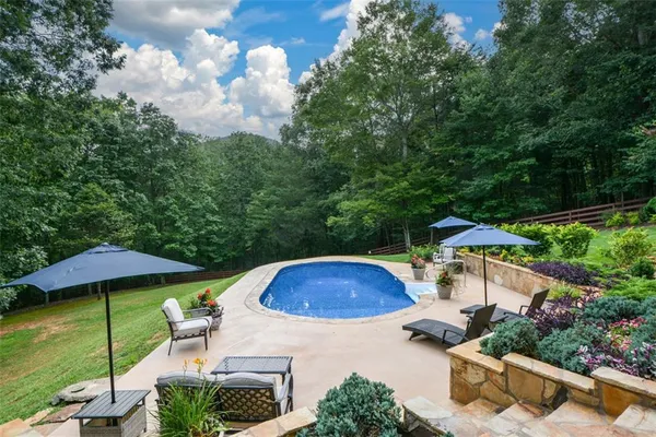 $850,000 | 77 Tally Cv Road, Jasper, GA 30143