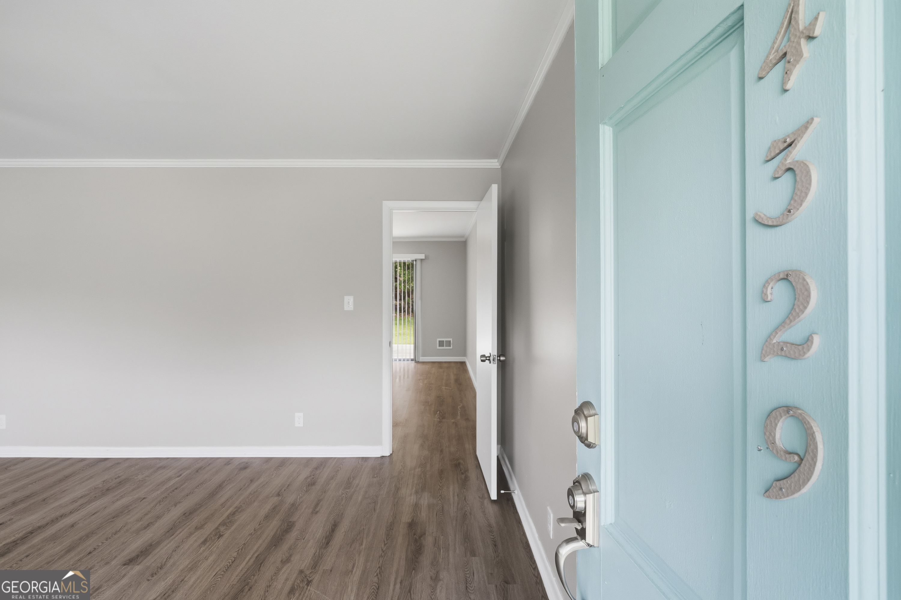 4329 Essex Road Macon, GA 31206 - Photo 8 of 38