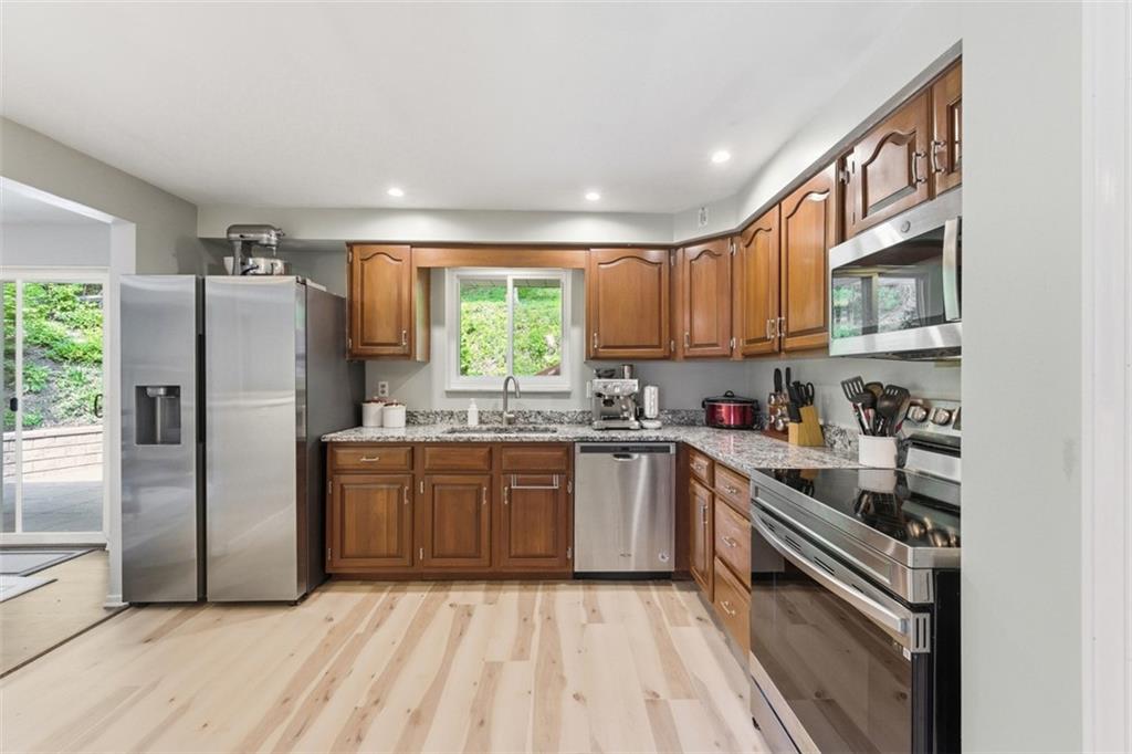 4 Thornridge Road Pittsburgh, PA 15202 - Photo 3 of 38 Gallery Image 3