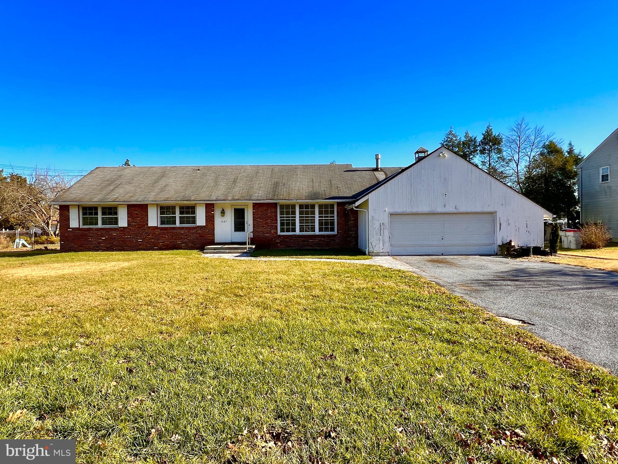 1327 South Spring Road Vineland, NJ 08361 - Photo 2 of 29