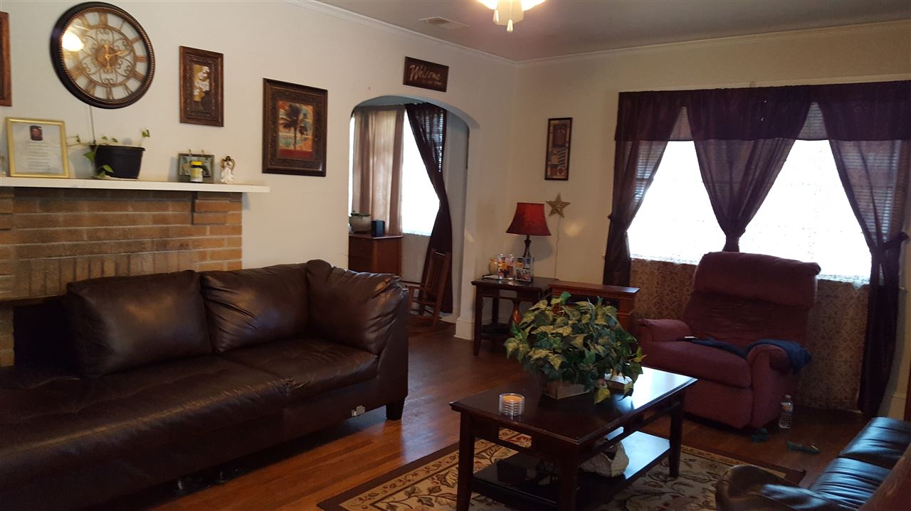 502 Elizabeth Street Clinton, SC 29325 - Photo 2 of 7 Gallery Image 2