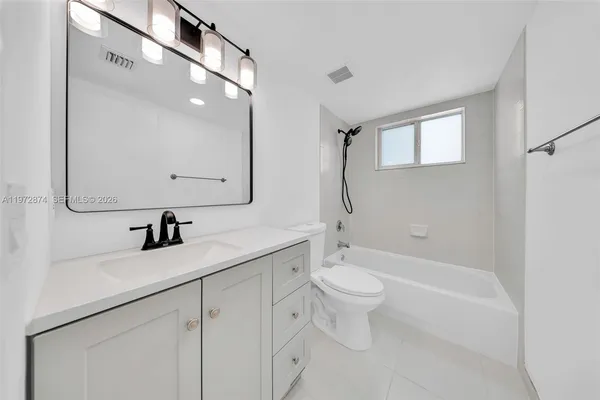 $2,845 | 6905 Bay Drive, Unit 16, Miami Beach, FL 33141