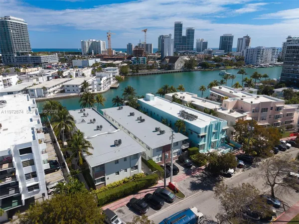 $2,845 | 6905 Bay Drive, Unit 16, Miami Beach, FL 33141