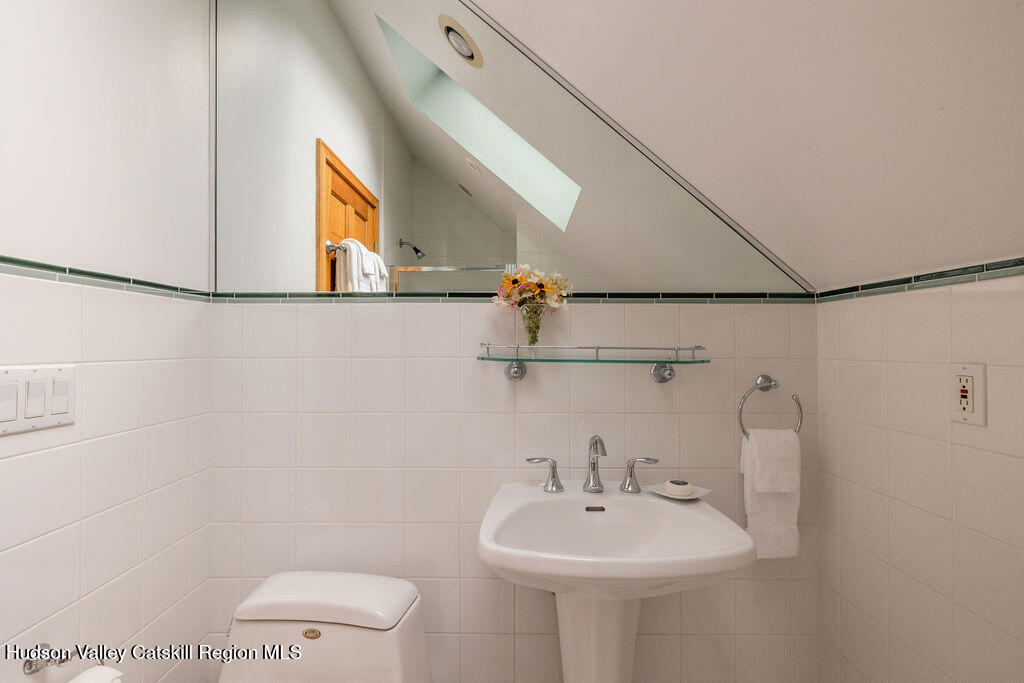 81 High View Farm Road Copake Falls, NY 12517 - Photo 41 of 57 second level en-suite