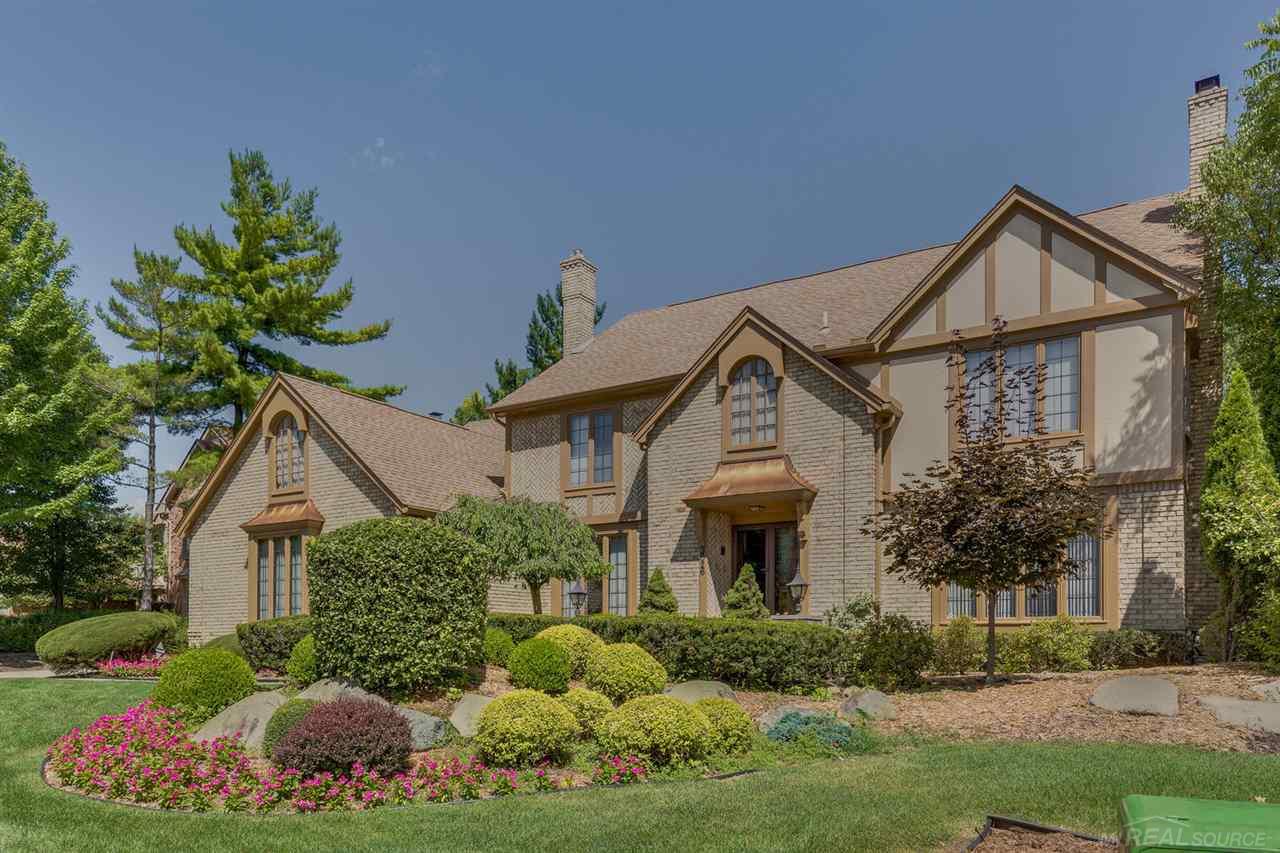 3026 Quail Ridge Circle Rochester Hills, MI 48309 - Photo 1 of 55
