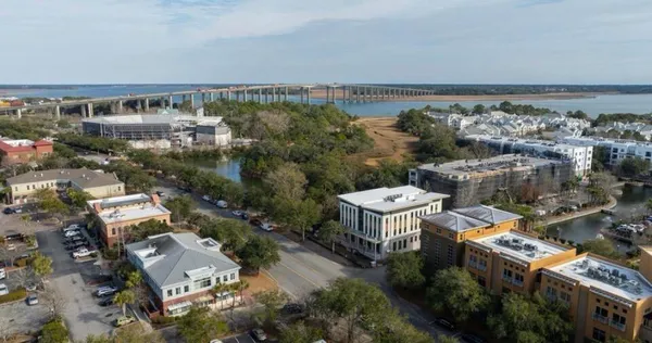 $11,500 | 211 Seven Farms Drive, Unit 202, Charleston, SC 29492