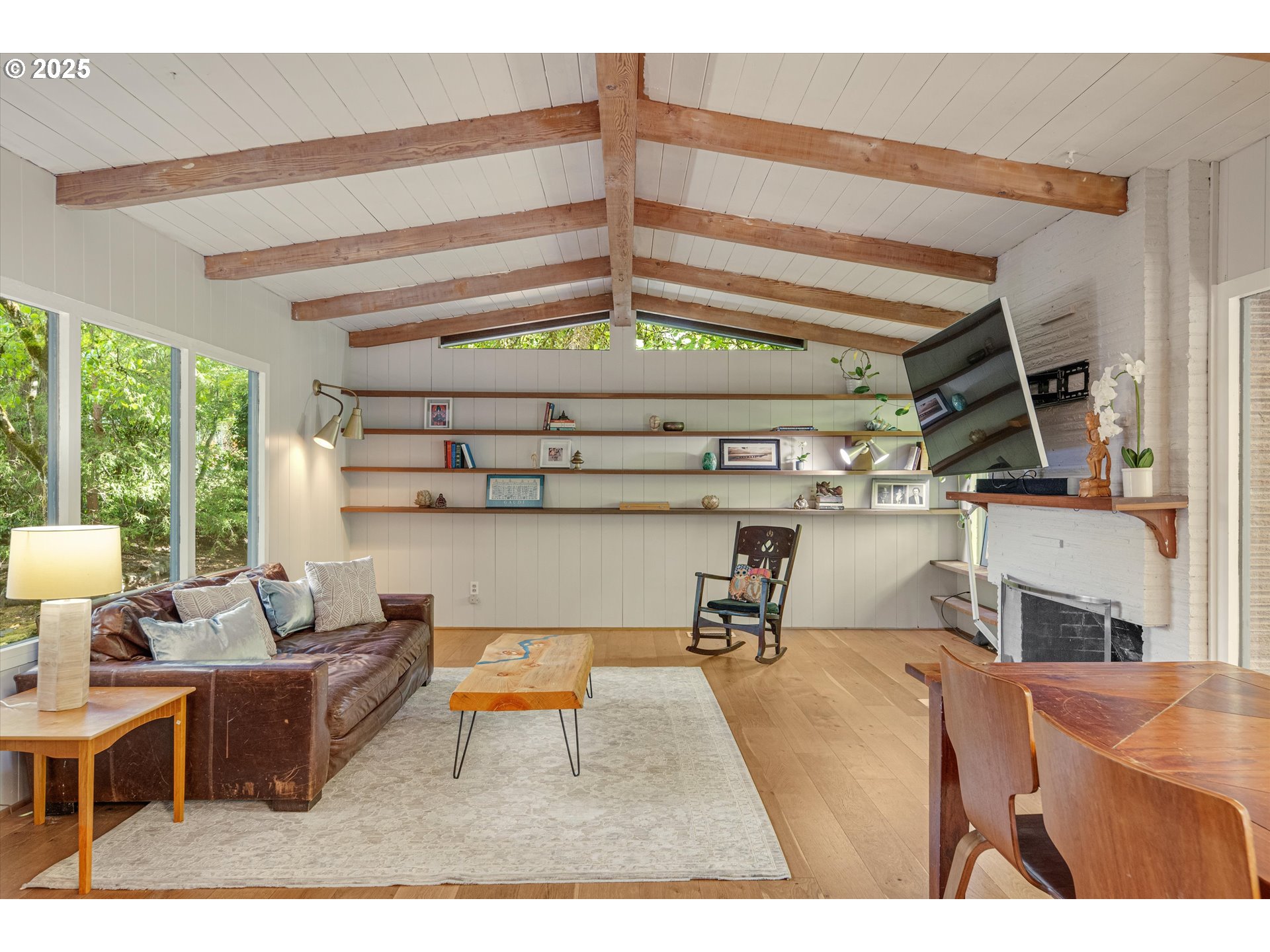 7420 Southwest Pointer Road Portland, OR 97225 - Photo 11 of 46 Gallery Image 11