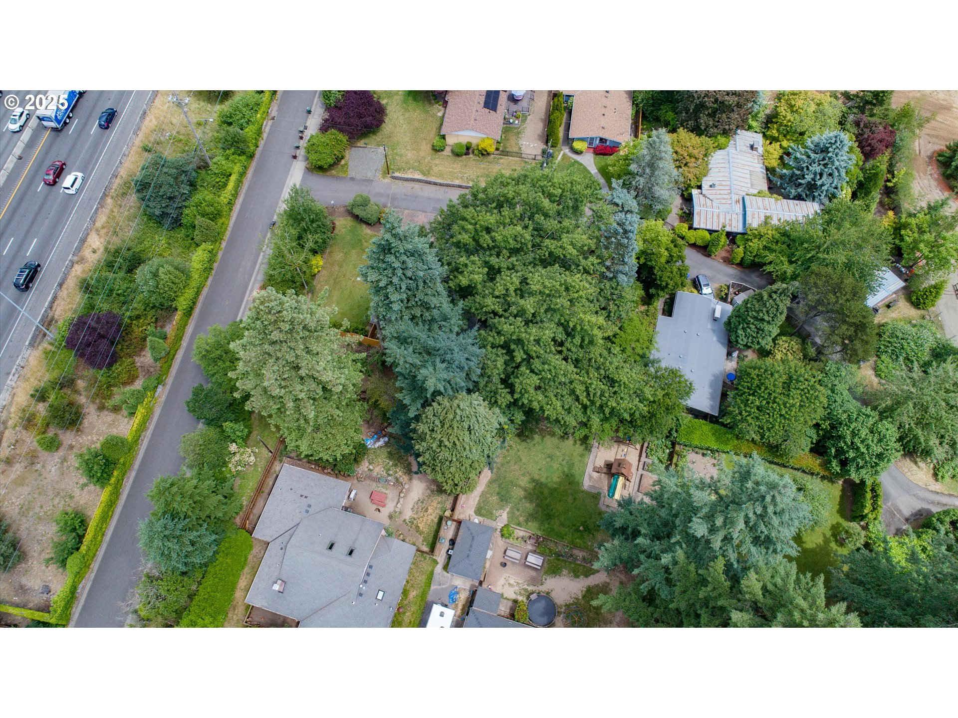 7420 Southwest Pointer Road Portland, OR 97225 - Photo 37 of 46 Gallery Image 37