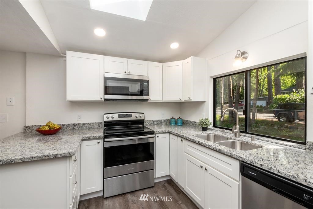 10 Northwest Riddell Road Bremerton, WA 98311 - Photo 11 of 21 Gallery Image 11