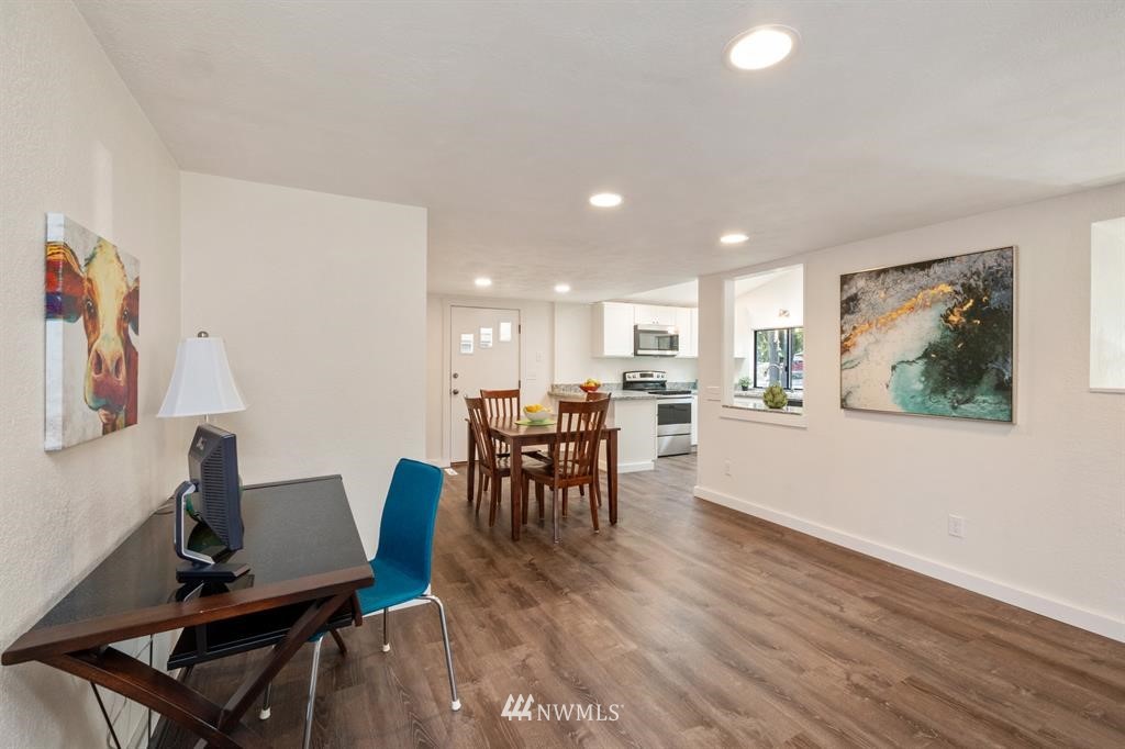 10 Northwest Riddell Road Bremerton, WA 98311 - Photo 9 of 21 Gallery Image 9