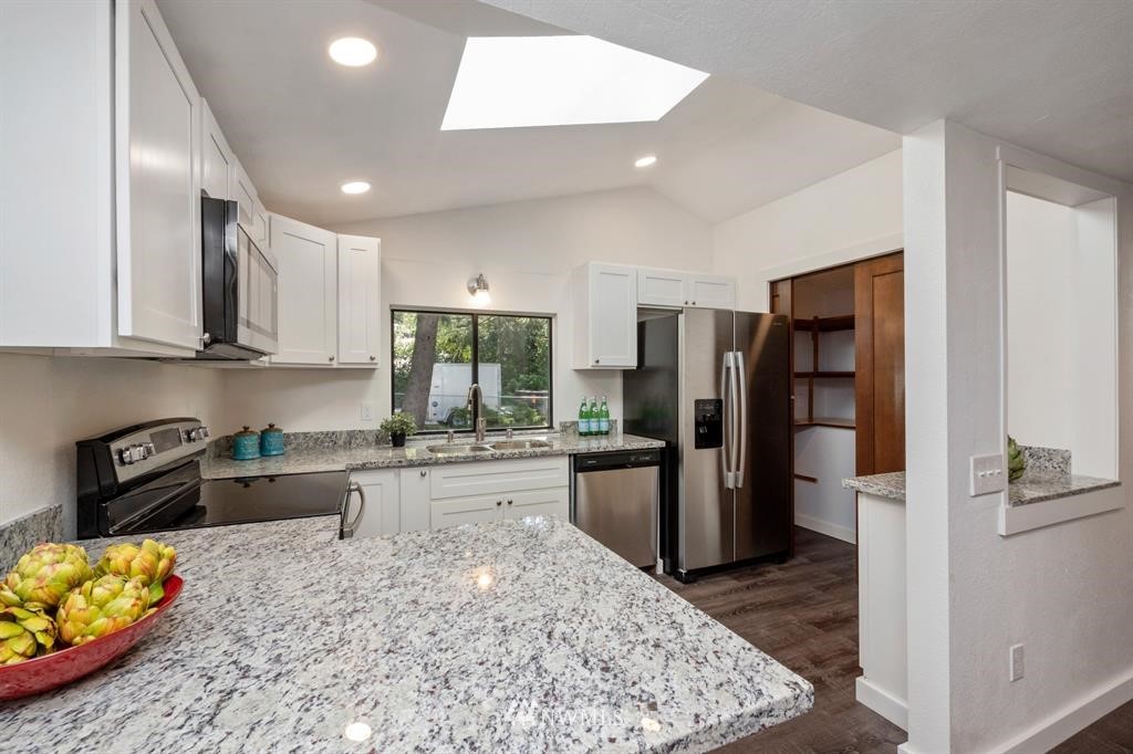 10 Northwest Riddell Road Bremerton, WA 98311 - Photo 10 of 21 Gallery Image 10