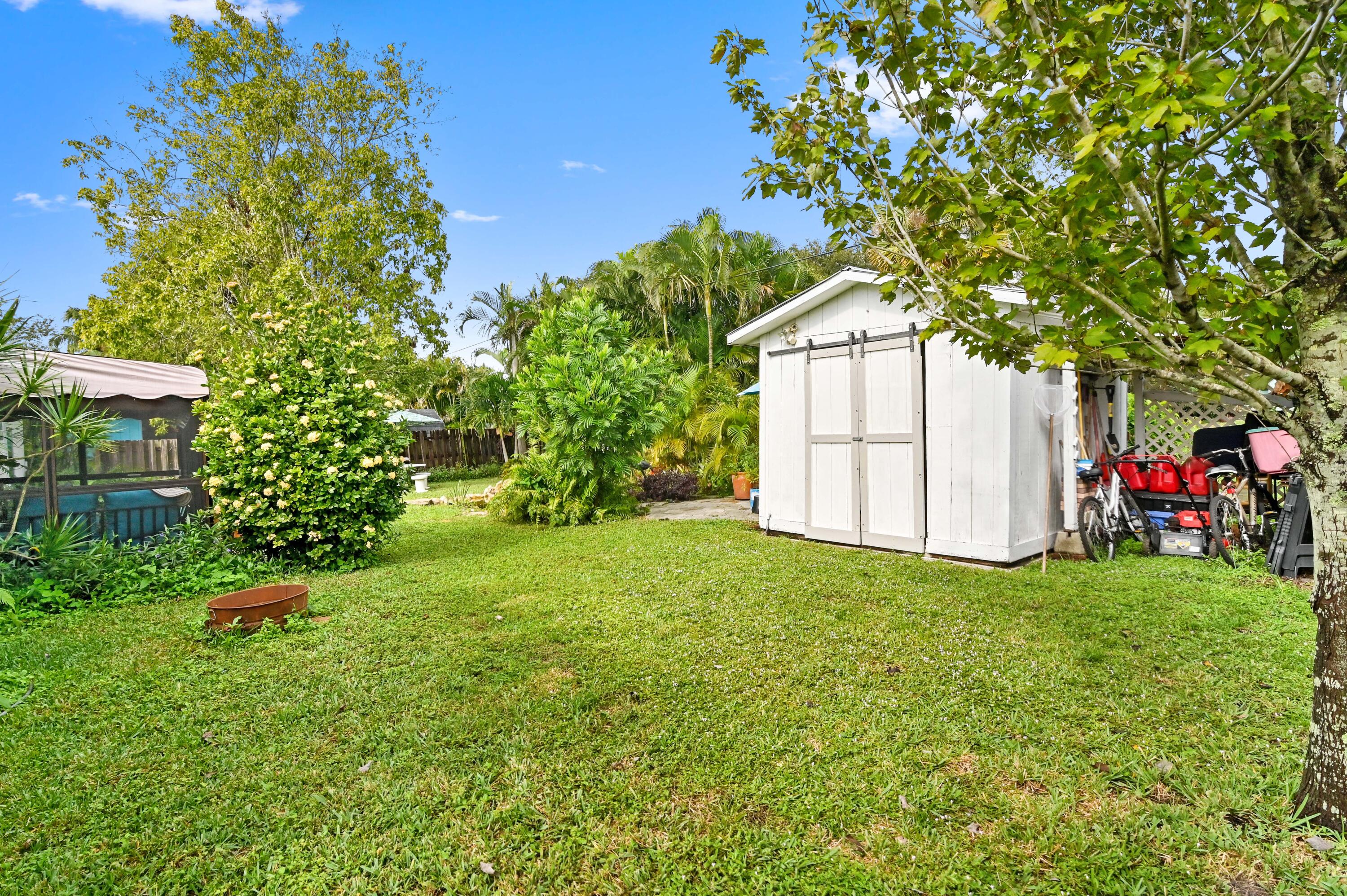 1879 Northwest Azalea Street Stuart, FL 34994 - Photo 26 of 35 26 Patio 05