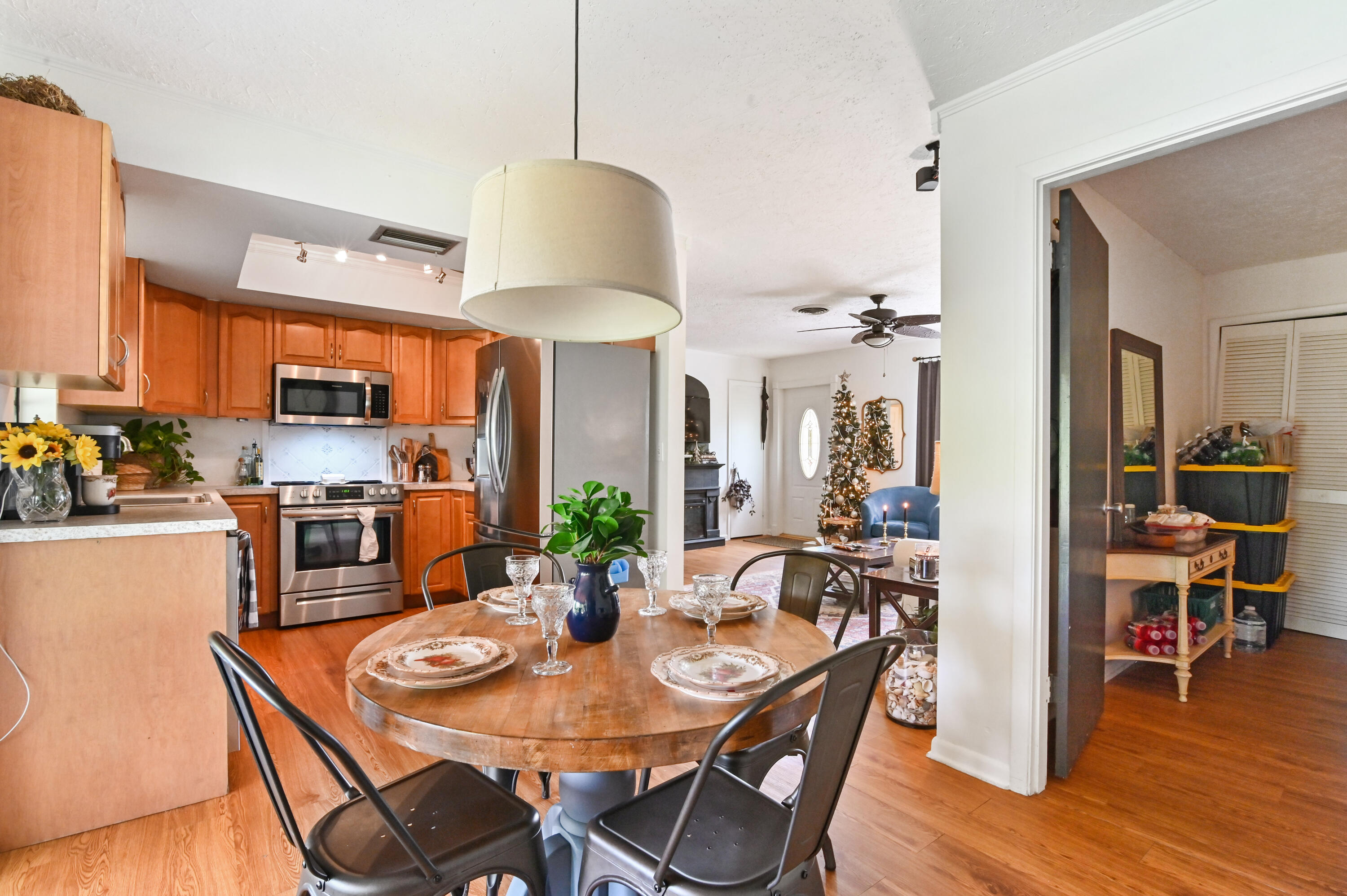 1879 Northwest Azalea Street Stuart, FL 34994 - Photo 6 of 35 08 Dining room 01
