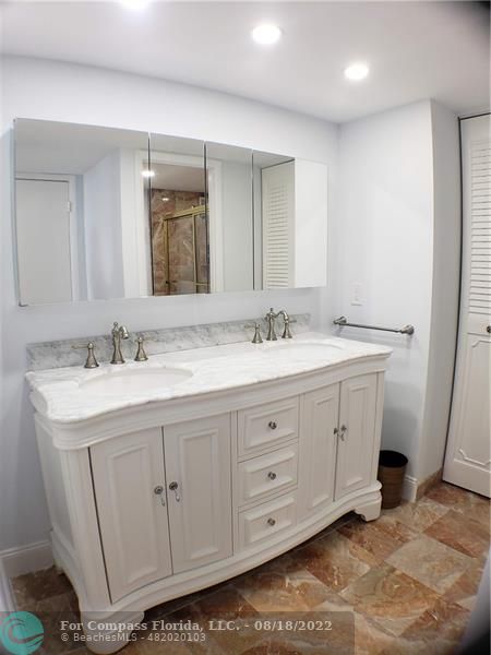 111 Briny Avenue, Unit 2502 Pompano Beach, FL 33062 - Photo 18 of 34