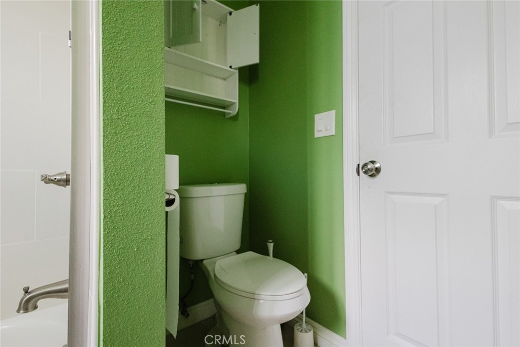 2226 Hauser Boulevard Los Angeles, CA 90016 - Photo 19 of 44