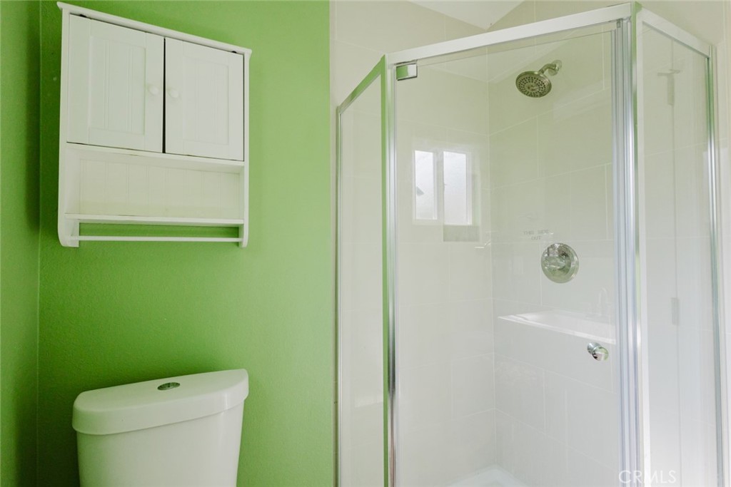 2226 Hauser Boulevard Los Angeles, CA 90016 - Photo 35 of 44