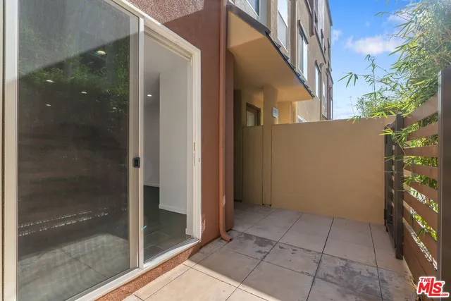 $4,000 | 1558 West Artesia Square, Unit C, Gardena, CA 90248