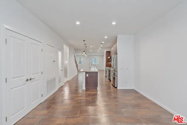 $4,000 | 1558 West Artesia Square, Unit C, Gardena, CA 90248