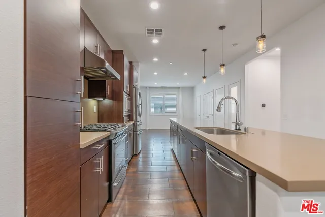 $4,000 | 1558 West Artesia Square, Unit C, Gardena, CA 90248