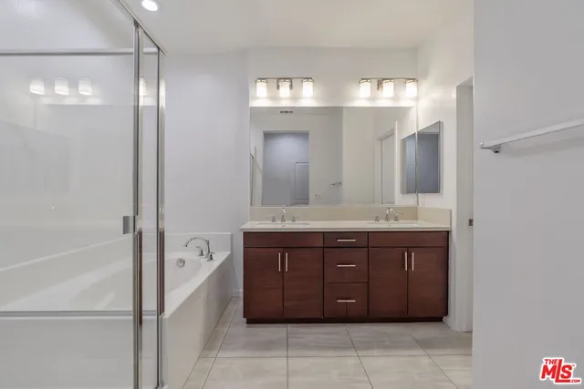 $4,000 | 1558 West Artesia Square, Unit C, Gardena, CA 90248