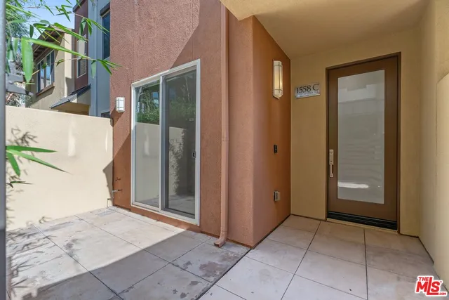 $4,000 | 1558 West Artesia Square, Unit C, Gardena, CA 90248