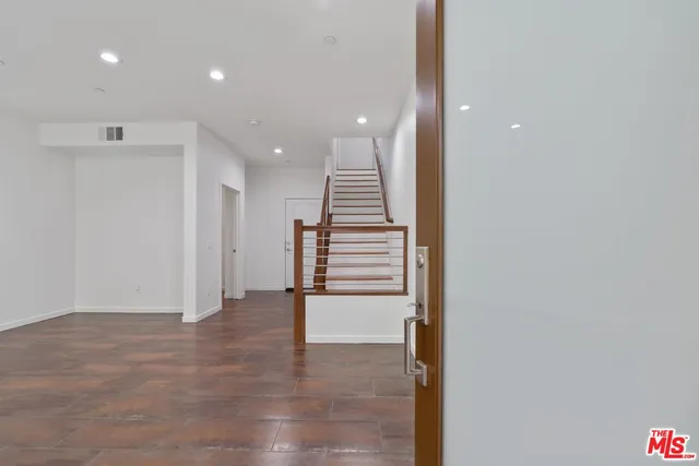 $4,000 | 1558 West Artesia Square, Unit C, Gardena, CA 90248