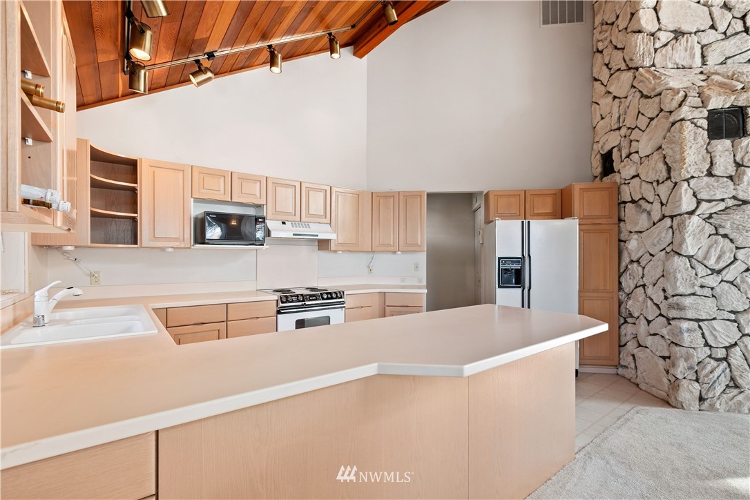 3315 Robertson Road Bellingham, WA 98226 - Photo 11 of 25 Gallery Image 11