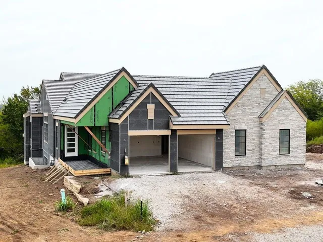 $1,322,057 | 13749 Pembroke Lane, Leawood, KS 66224