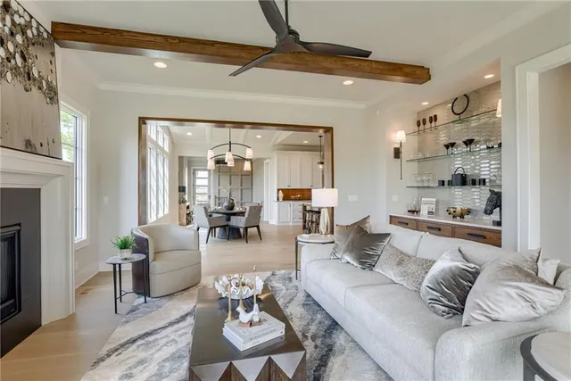 $1,322,057 | 13749 Pembroke Lane, Leawood, KS 66224