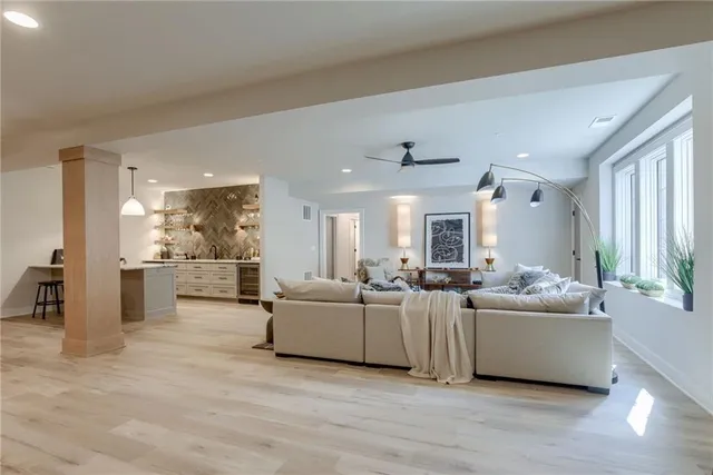 $1,322,057 | 13749 Pembroke Lane, Leawood, KS 66224