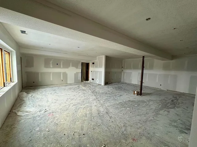 $1,322,057 | 13749 Pembroke Lane, Leawood, KS 66224