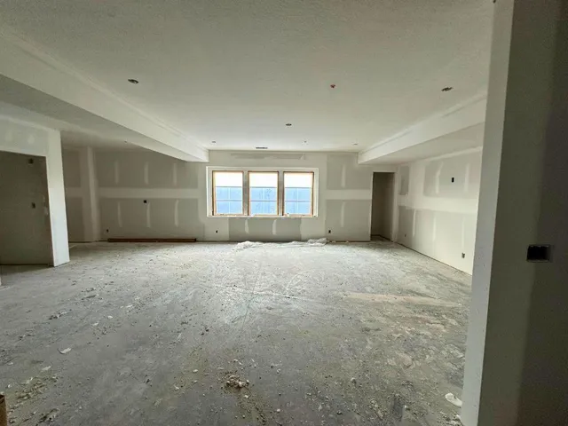 $1,322,057 | 13749 Pembroke Lane, Leawood, KS 66224