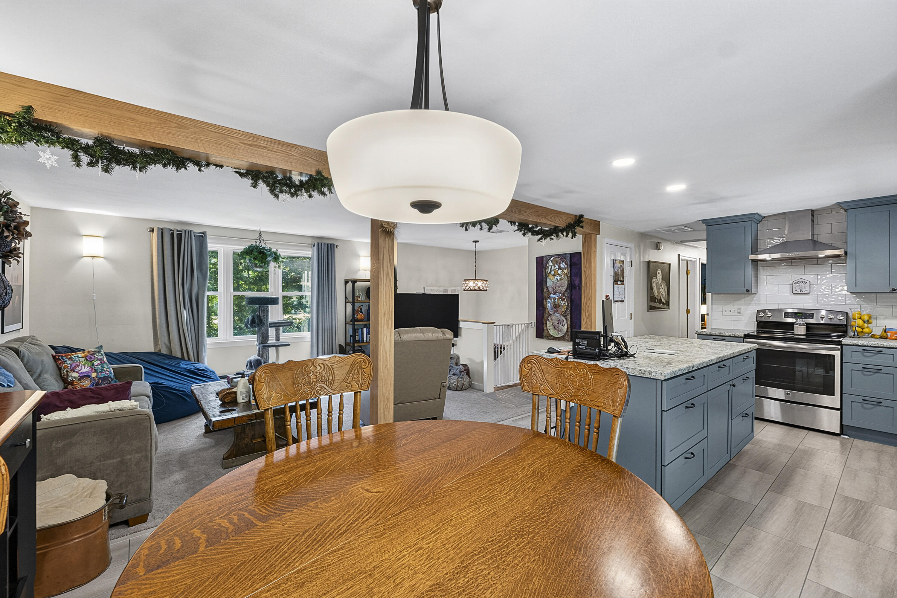 243 Oldfields Road South Berwick, ME 03908 - Photo 11 of 48 1k 243 Oldfields Rd_104