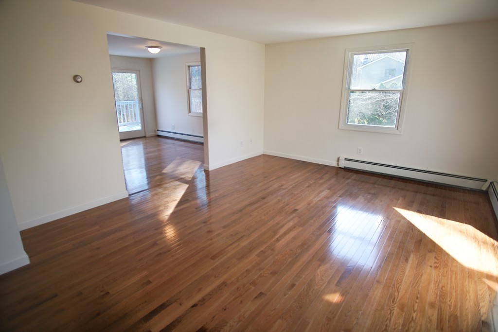 45 Flagg Swamp Road Freetown, MA 02717 - Photo 4 of 30 Gallery Image 4