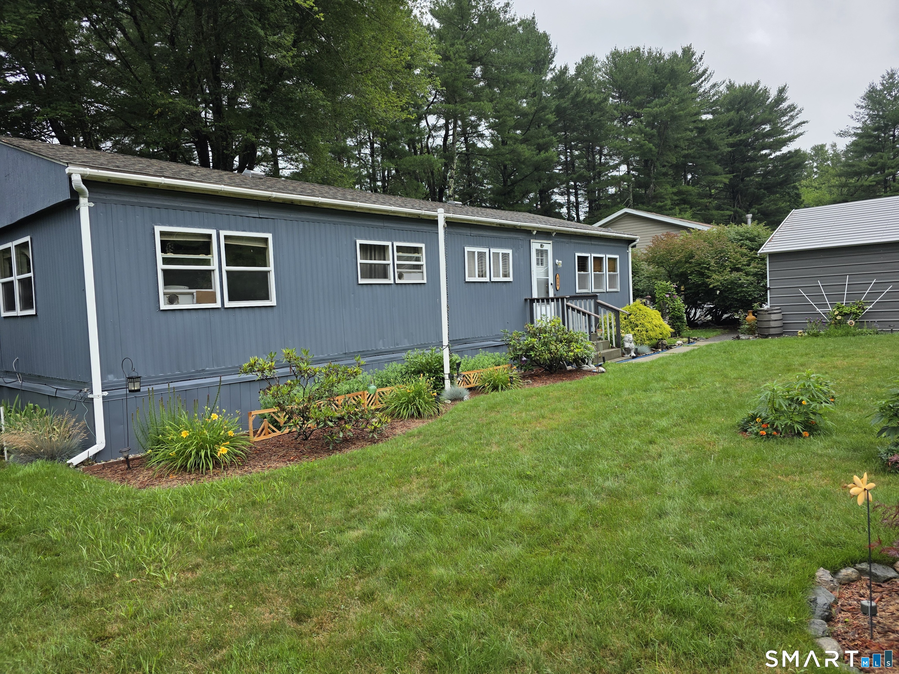 439 Putnam Pike Killingly, CT 06241 - Photo 12 of 16