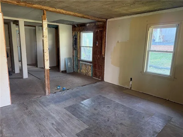 $110,000 | 213 West Decatur Street, Madison, NC 27025