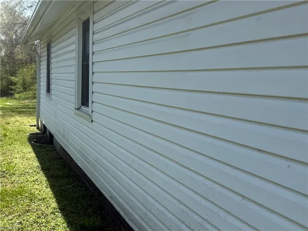 $110,000 | 213 West Decatur Street, Madison, NC 27025