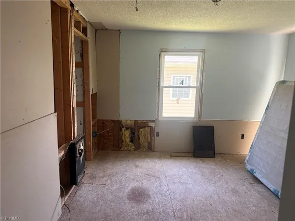 $110,000 | 213 West Decatur Street, Madison, NC 27025