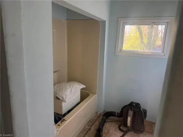 $110,000 | 213 West Decatur Street, Madison, NC 27025