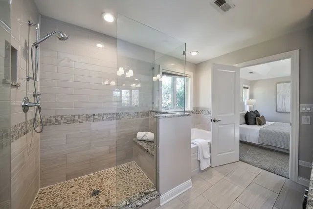 $899,000 | 4733 Roslyn Road, Downers Grove, IL 60515