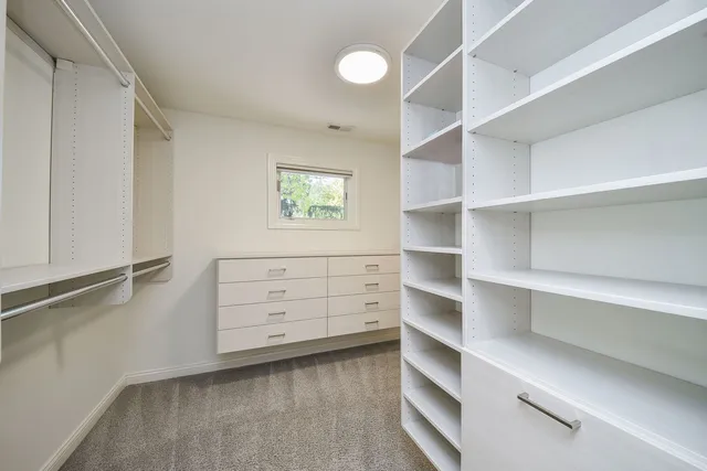 $899,000 | 4733 Roslyn Road, Downers Grove, IL 60515