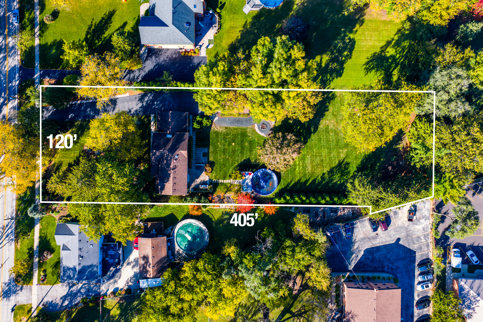 4733 Roslyn Road Downers Grove, IL 60515 - Photo 30 of 46 a view of street from a balcony