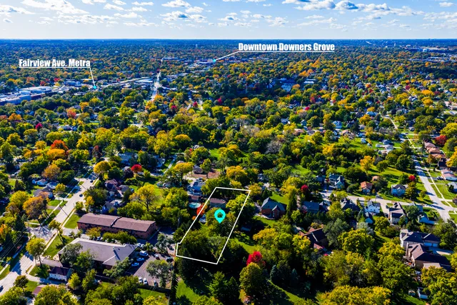 $899,000 | 4733 Roslyn Road, Downers Grove, IL 60515