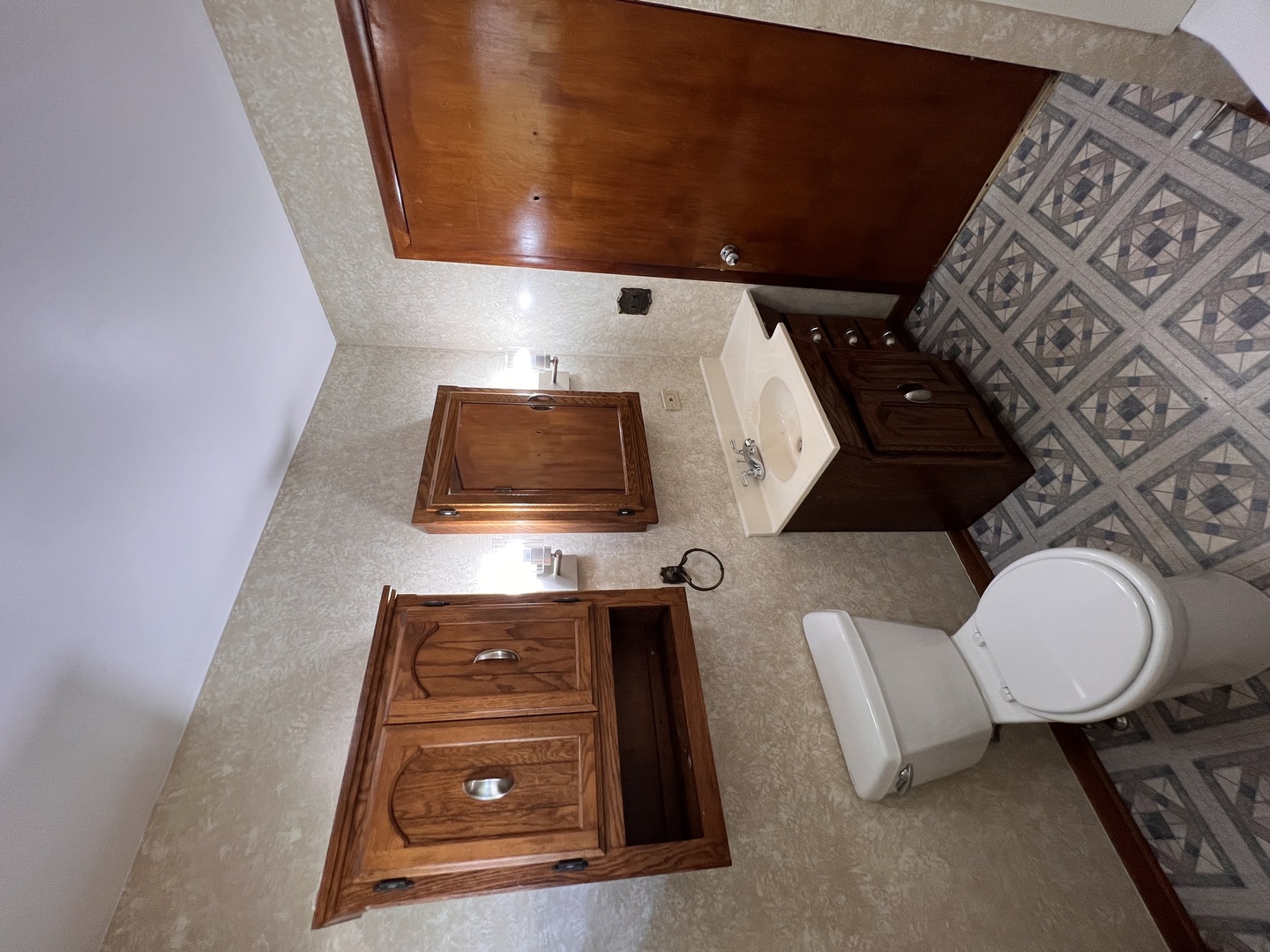 1724 Green Bay Road North Chicago, IL 60064 - Photo 13 of 22
