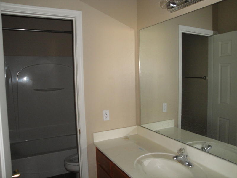 6919 West Carson Road Laveen, AZ 85339 - Photo 9 of 10 Upstairs Hall Bathroom