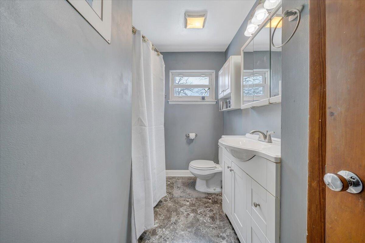 4644 Desi Road Northwest Roanoke, VA 24017 - Photo 12 of 21 25-MIB09279