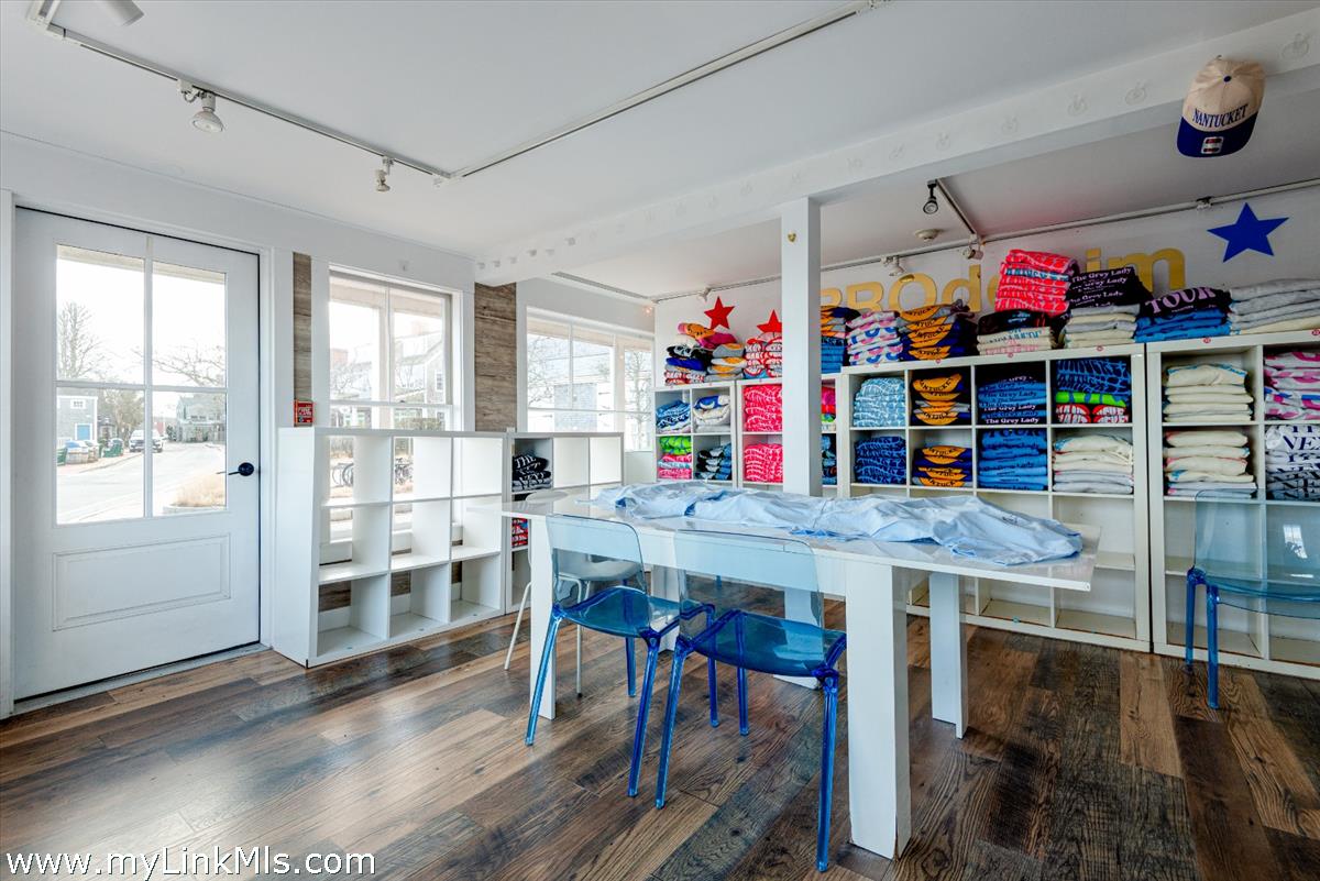 26 Easy Street, Unit 2 Nantucket, MA 02554 - Photo 10 of 13